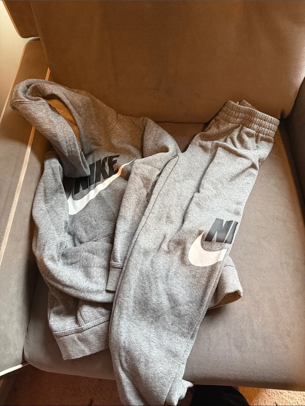 Nike Kids Gray Logo Sweat Joggers - Picture 1 of 1